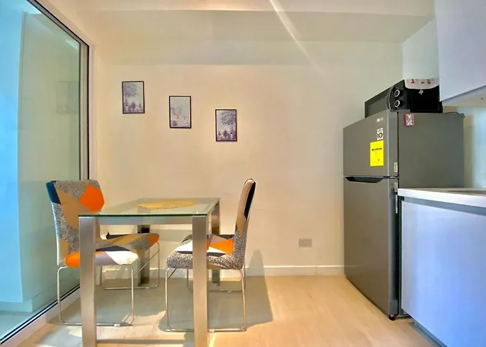 Apartahotel Relaxing 1br At Azure 4*
