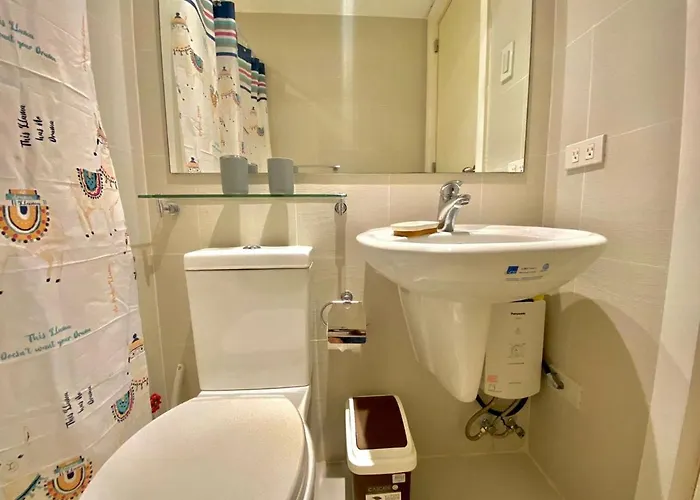 Relaxing 1br At Azure Apartahotel