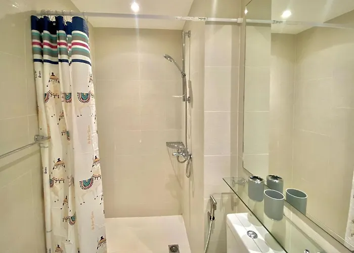 Relaxing 1br At Azure Apartahotel