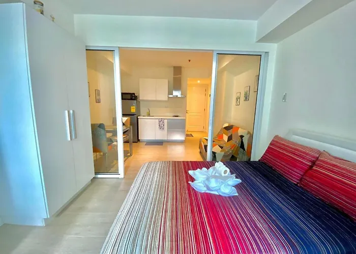 Relaxing 1br At Azure 4*