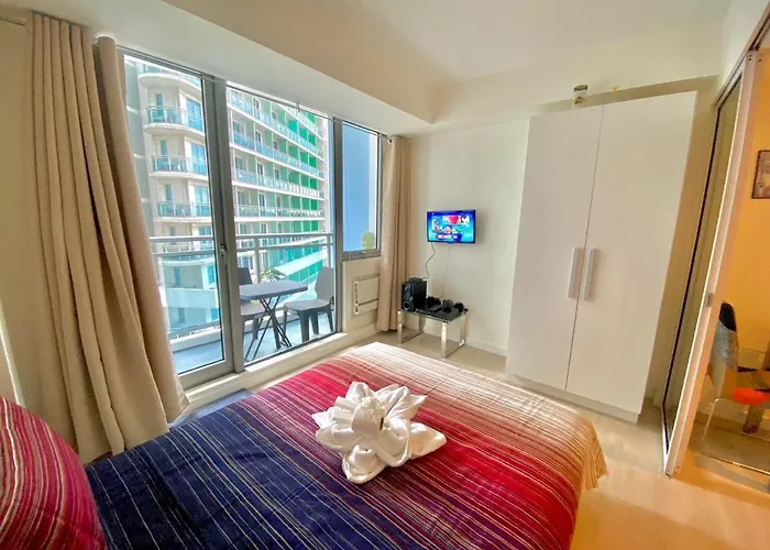 Relaxing 1br At Azure