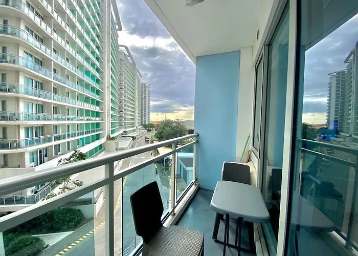 Apartahotel Relaxing 1br At Azure Manila